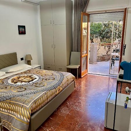 Rooms Lungomare Κρότωνας Εξωτερικό φωτογραφία